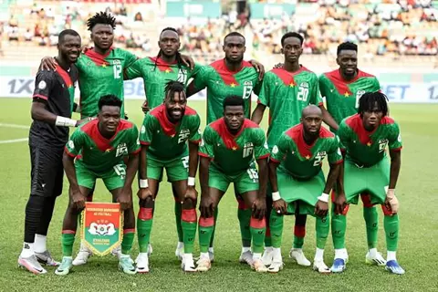 بأقدام تراوري.. منتخب بوركينا فاسو يقلص الفارق أمام مصر (فيديو)